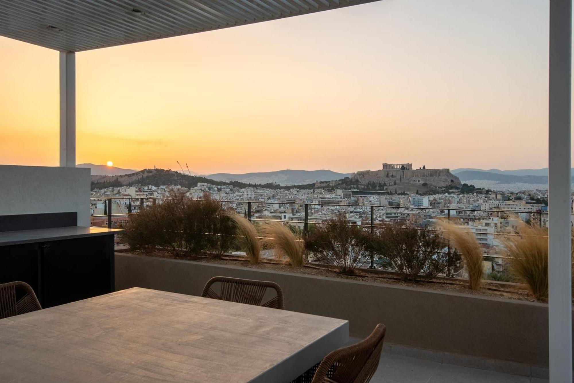 Urban Apt With Stunning Acropolis View & Roofdeck Aten Exteriör bild