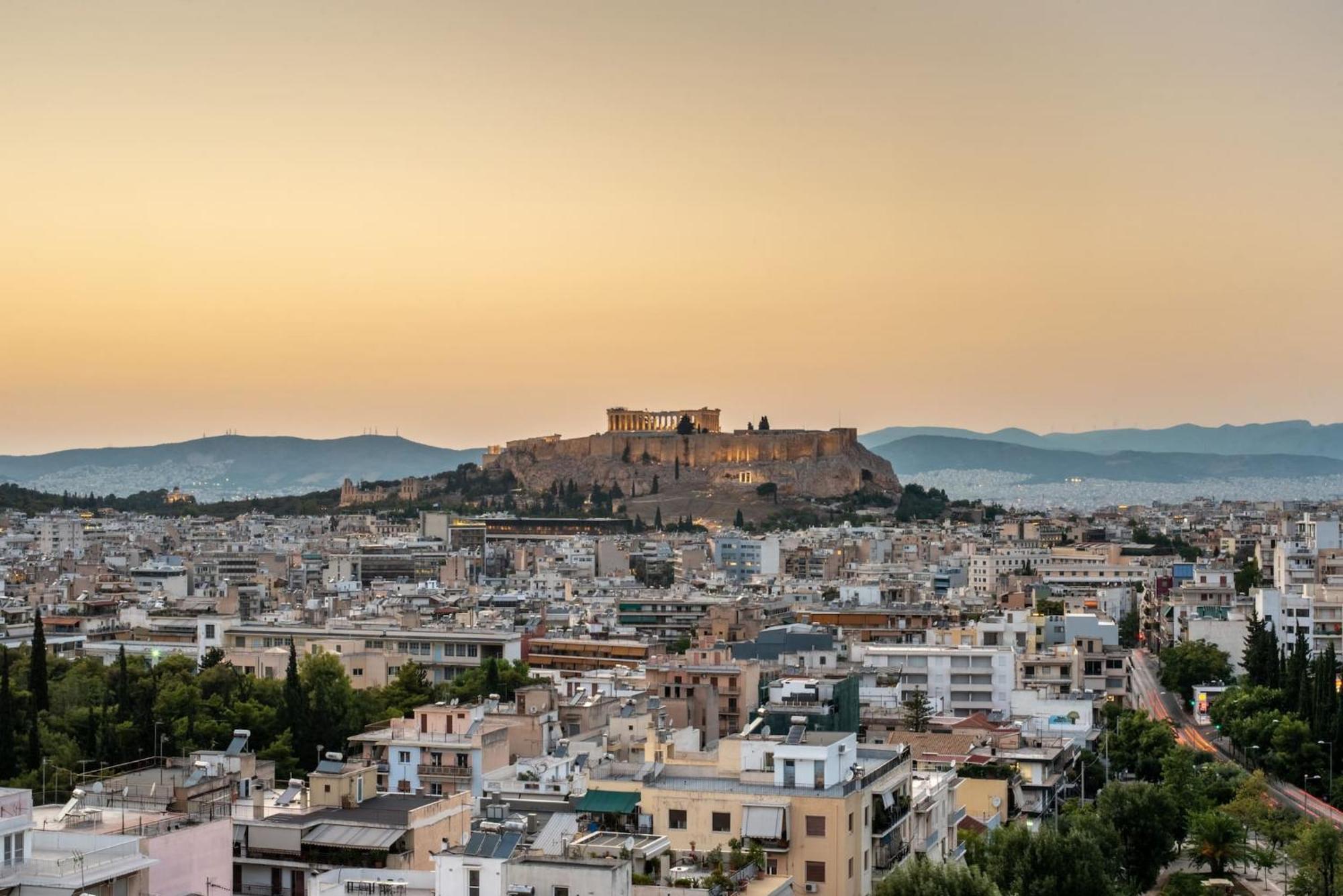 Urban Apt With Stunning Acropolis View & Roofdeck Aten Exteriör bild